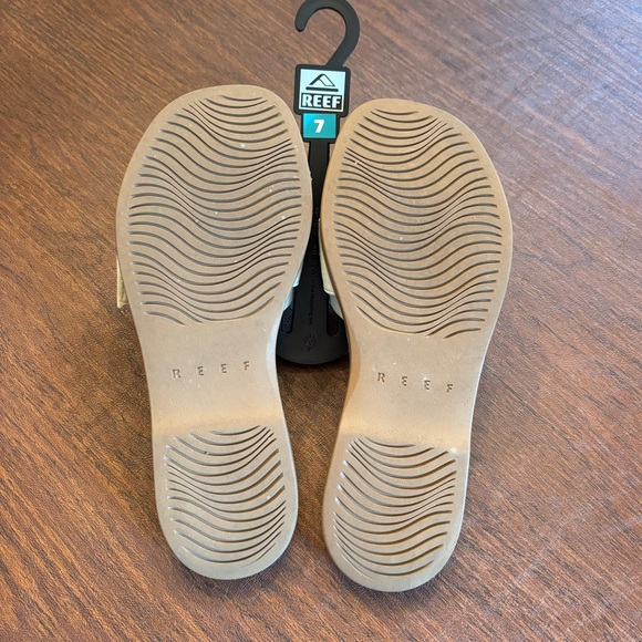 Reef Sunny Emma Women's Cream and Tan Slide Sandals - Picture 5 of 6